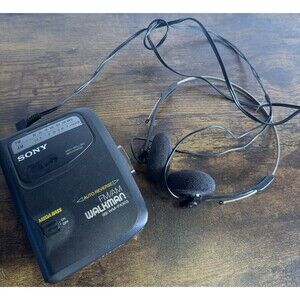 Sony WM-FX303 Walkman Cassette Player FM/AM Mega Bass Auto Reverse Black